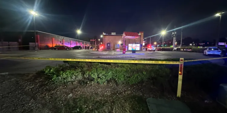 IMPD: Man with Gunshot Wounds Walks into Indianapolis Popeyes