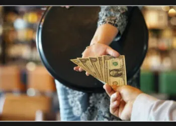 Waitress at Michigan cafe receives $10,000 tip from man, but faces unexpected consequences