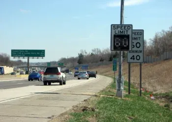 Speed limits on I-465 will soon change based on traffic conditions. Here's what to know.